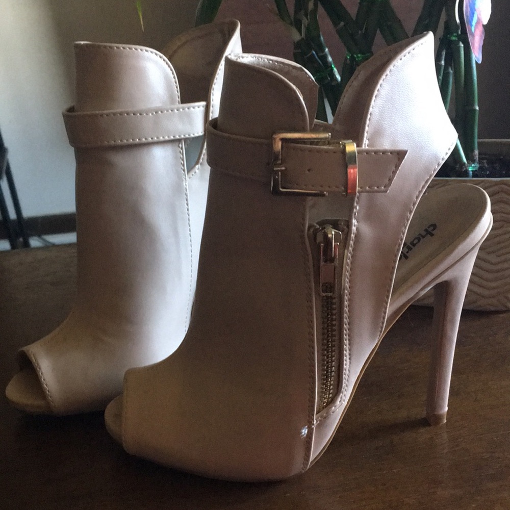 Sexy Open toe booties Brand new / never worn